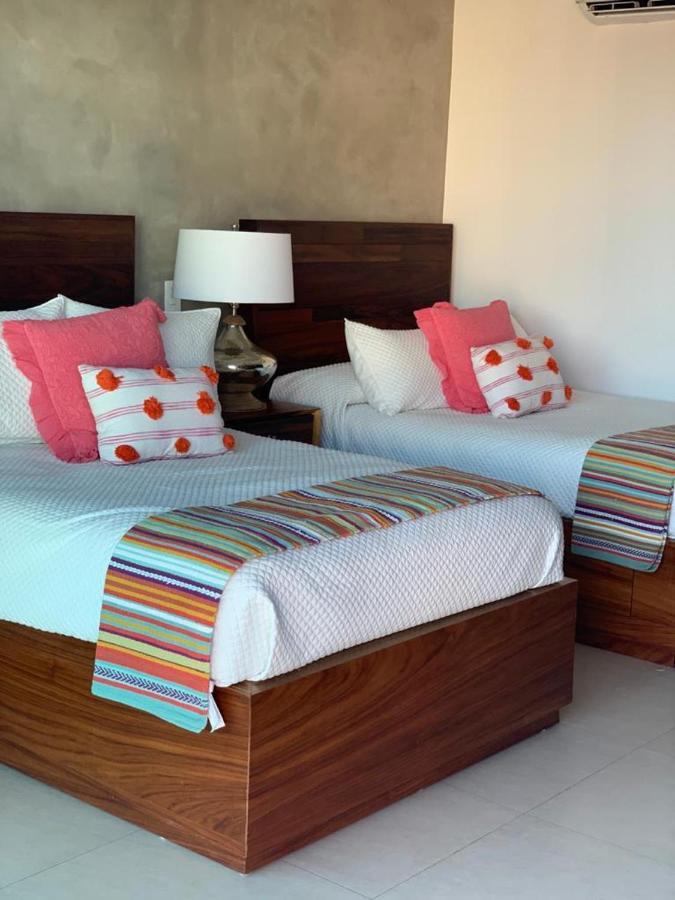 Peninsula Vallarta , Departamentos Piso 8 Y 10 Hacia El Mar Puerto Vallarta Exterior foto